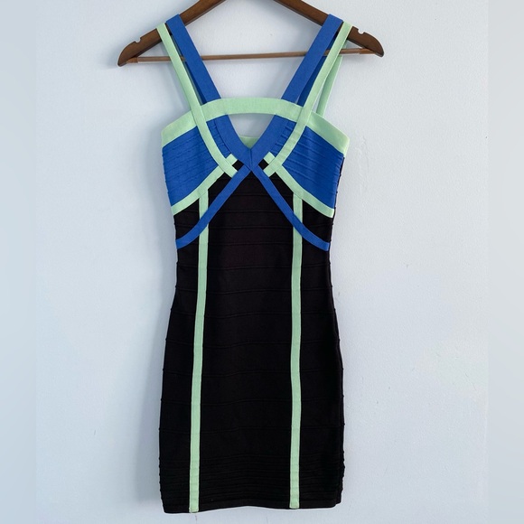 WOW couture Dresses & Skirts - Wow Couture Color-block Bandage Bodycon Dress Size Small